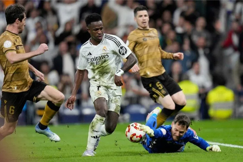 Roma khó ngăn cản sức mạnh của Real Madrid